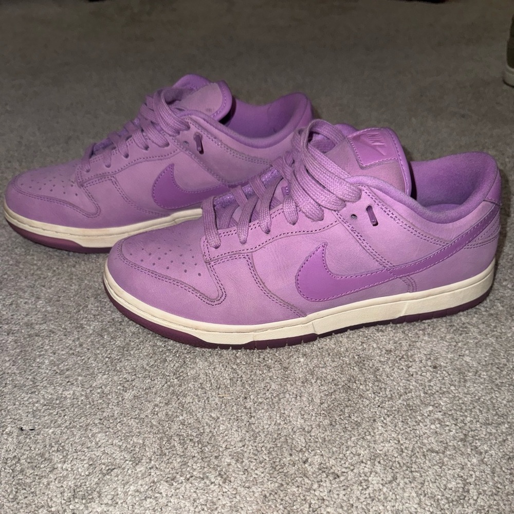 Women's Purple Sneakers